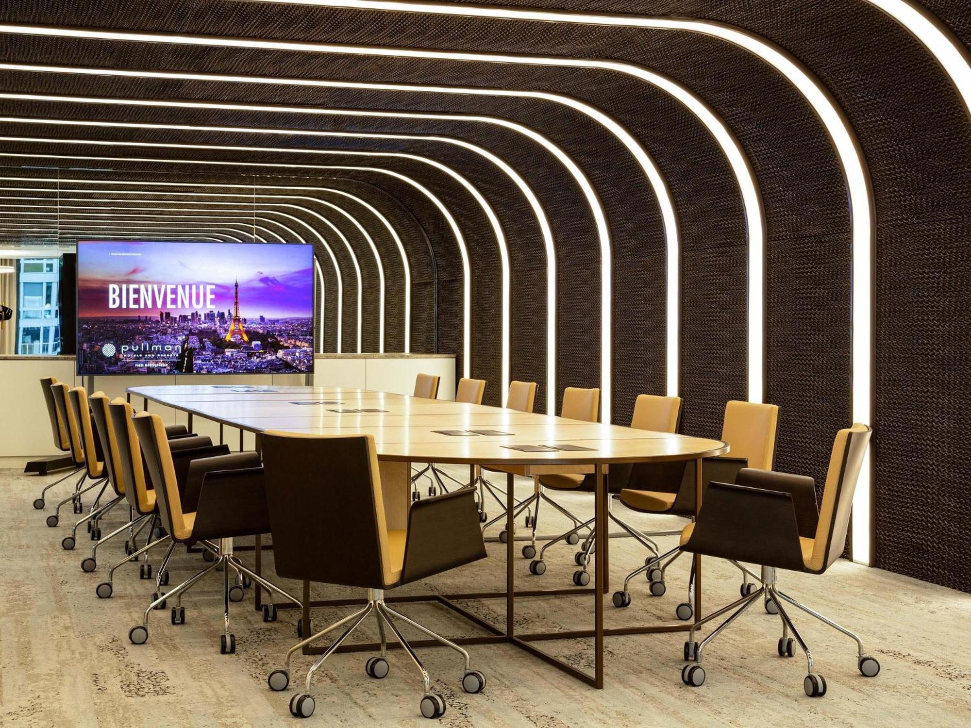 Pullman Montparnasse Hotel 4*