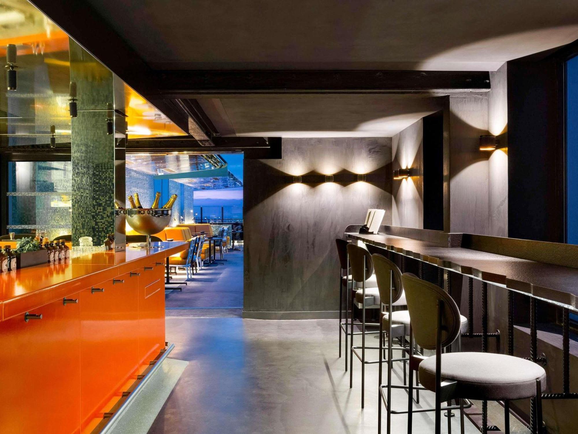 Pullman Montparnasse Hotel 4*