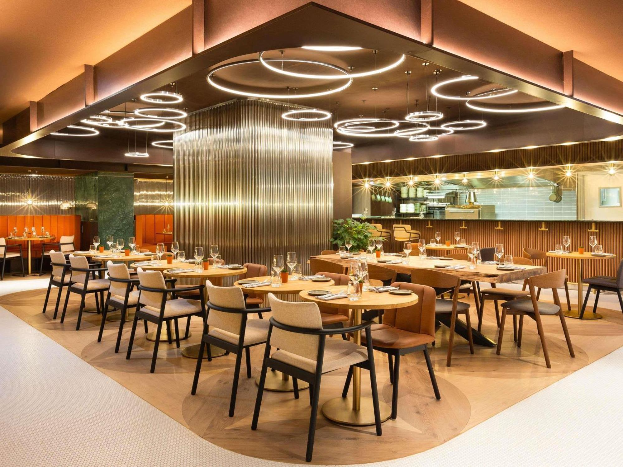 Pullman Montparnasse Hotel 4*