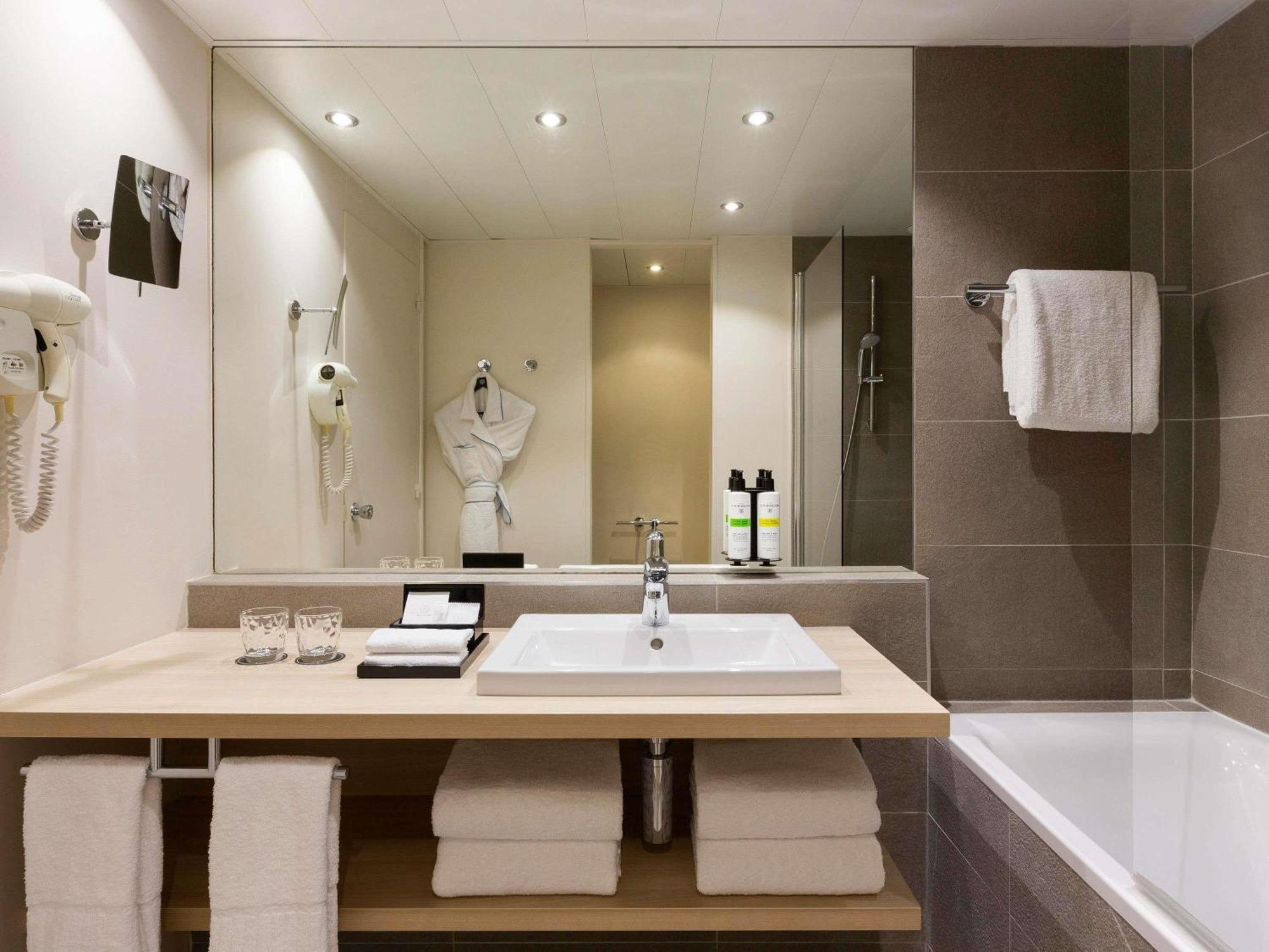 Pullman Montparnasse 4*